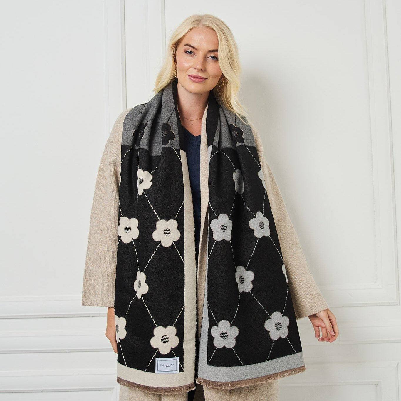 Winter Scarf - Black / White & Grey Daisy